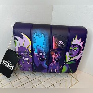 DISNEY LOUNGEFLY VILLAINS IN THE DARKNESS Glow In The Dark Crossbody Purse Bag